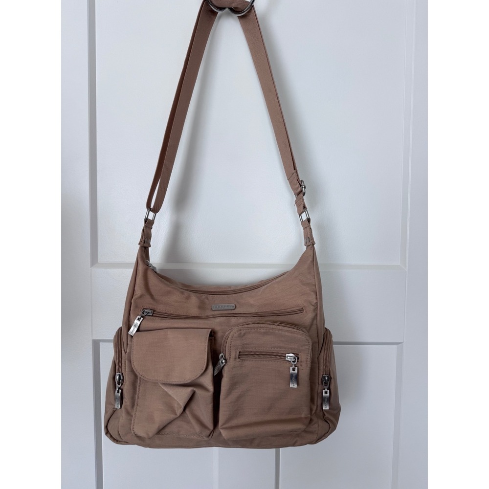 Baggallini Everywhere Bagg Tan Khaki Nylon Crossbody Shoulder Travel Bag Zip
